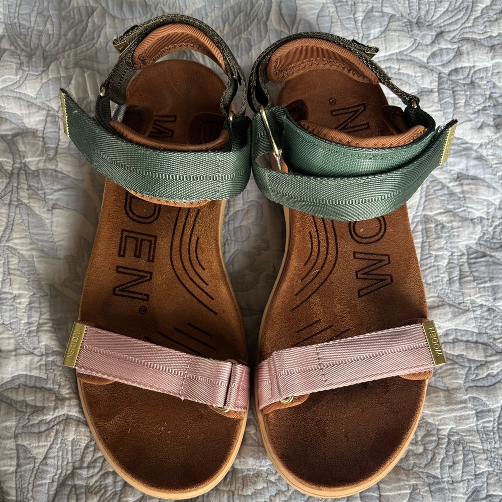 Woden hey day size 41